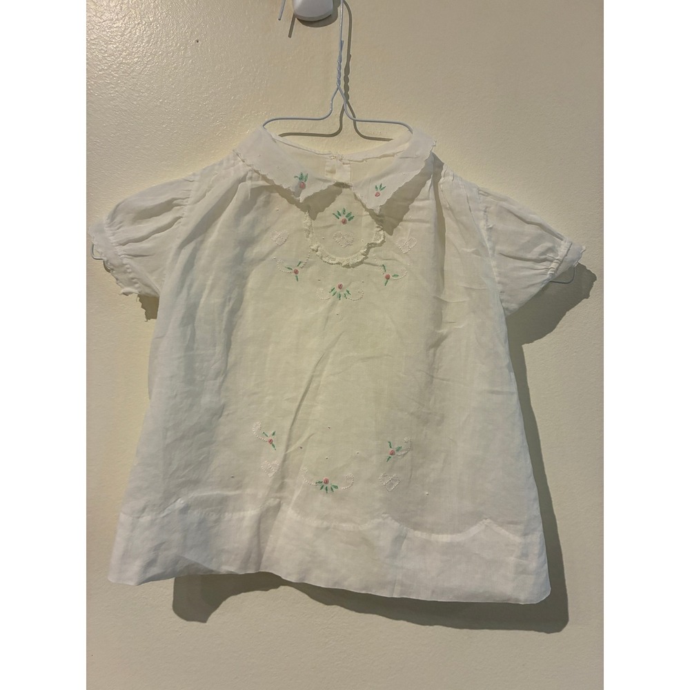 Vintage White Floral Embroidered Blouse Peter Pan Collar